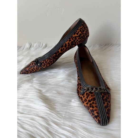 Talbots Leopard Print Pointy Toe Low Heel Flats Business Casual Dress Shoe Sz 6B - Picture 3 of 10